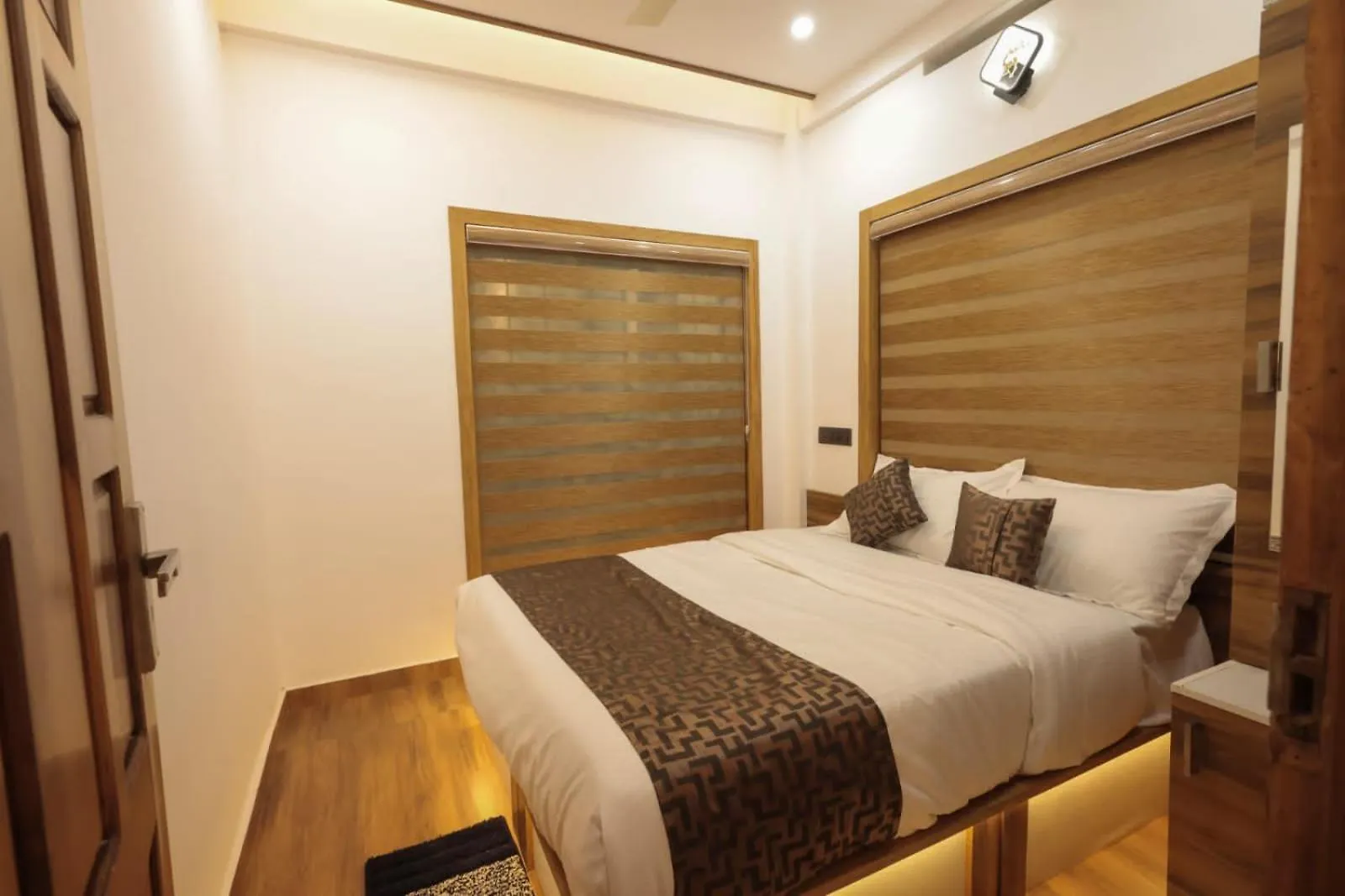 Galaxy International Inn Munnar Hotel