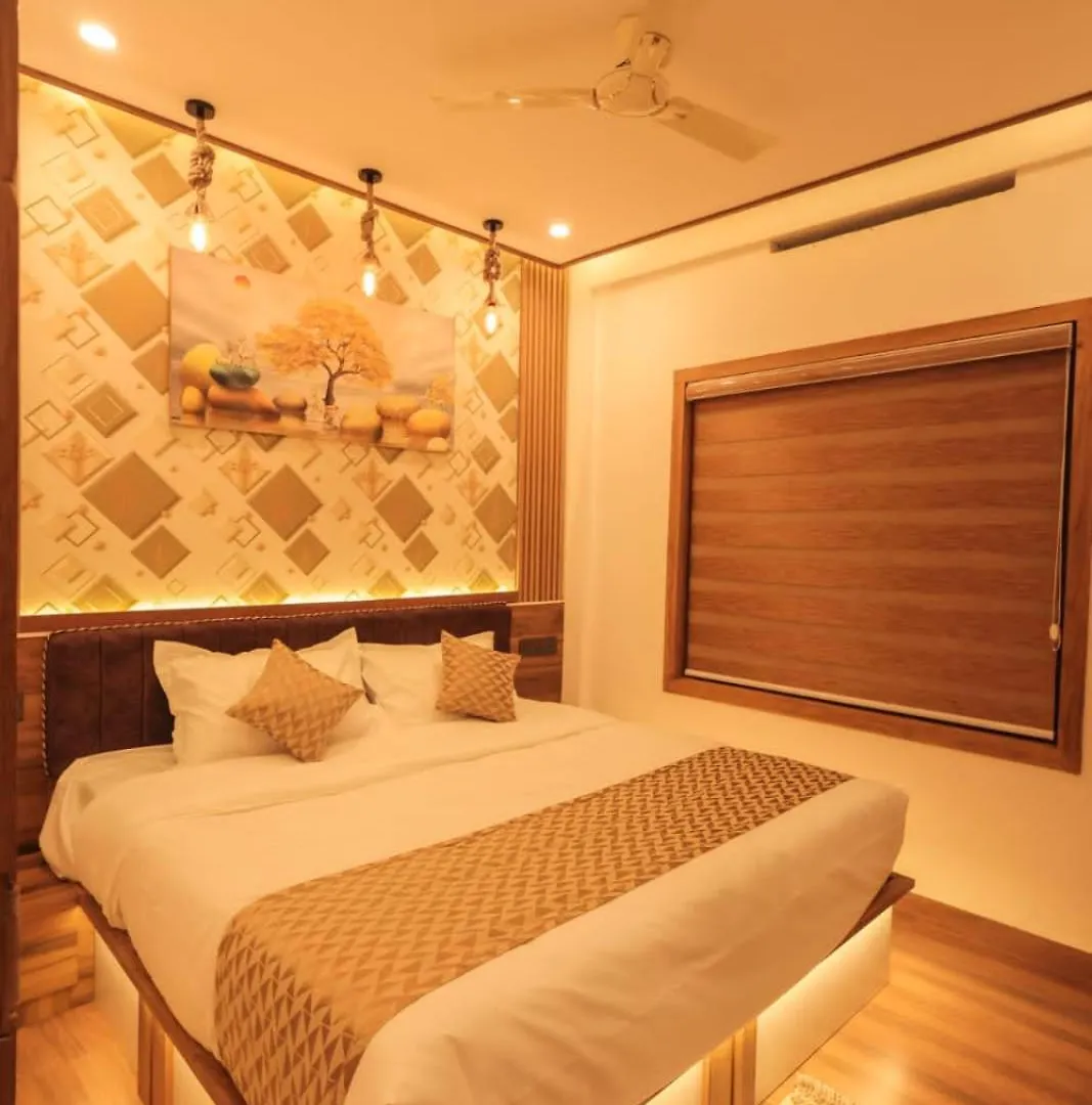 Hotel Galaxy International Inn Munnar