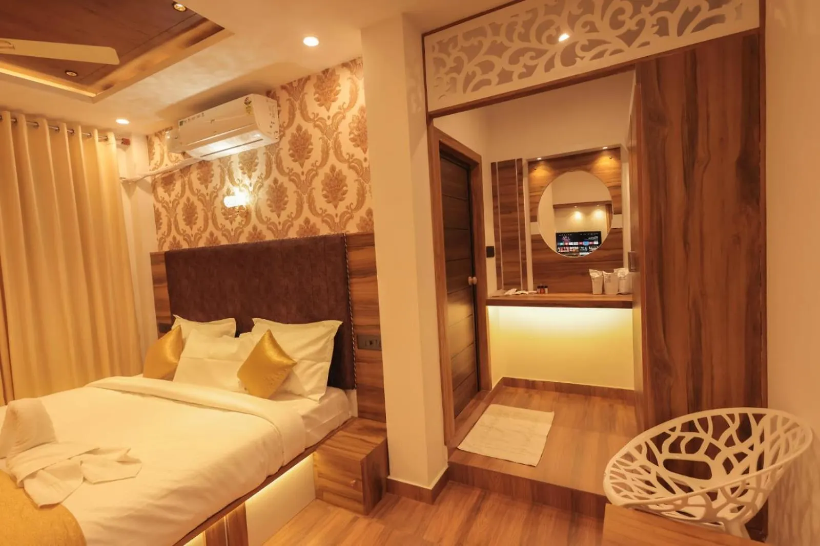 Galaxy International Inn Munnar Inde